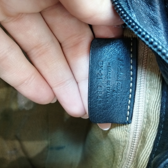 Salvatore Ferragamo shoulder bag - Picture 9 of 15